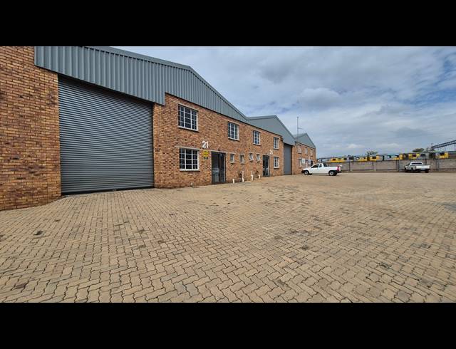 280M² FACTORY TO LET IN ANDERBOLT
